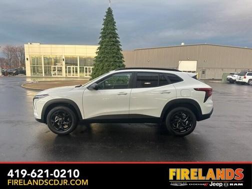 2025 Chevrolet Trax LT