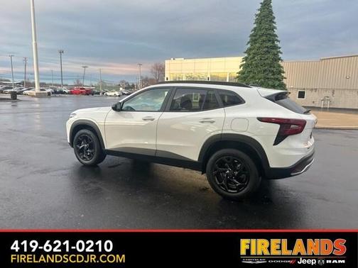 2025 Chevrolet Trax LT