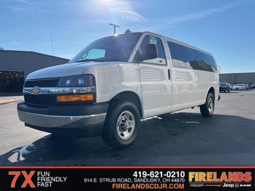 2024 Chevrolet Express 3500 LT