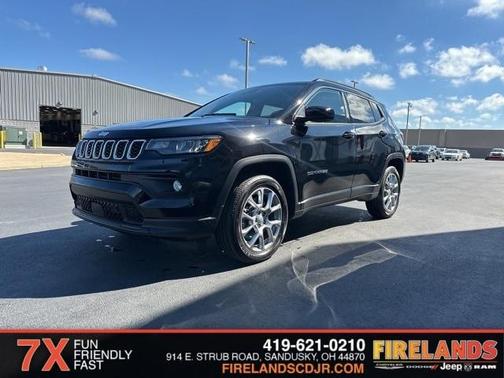 2024 Jeep Compass Latitude Lux