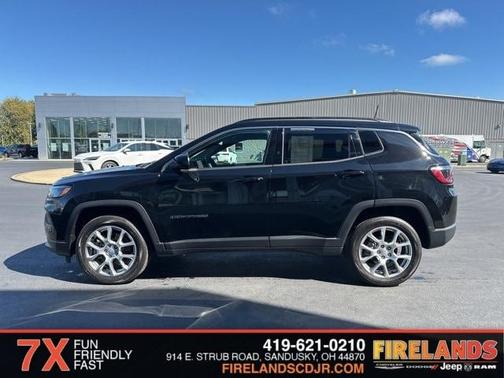 2024 Jeep Compass Latitude Lux