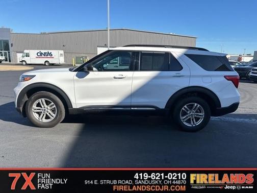 2023 Ford Explorer XLT