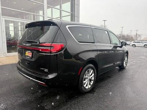2026 Chrysler Pacifica Limited