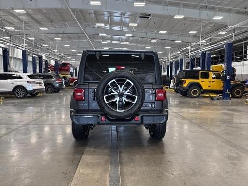 2025 Jeep Wrangler 4xe Sport