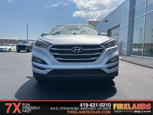 2017 Hyundai TUCSON SE