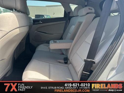 2017 Hyundai TUCSON SE