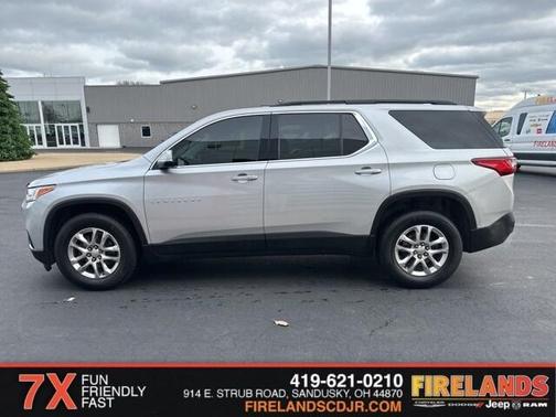 2021 Chevrolet Traverse LT Cloth