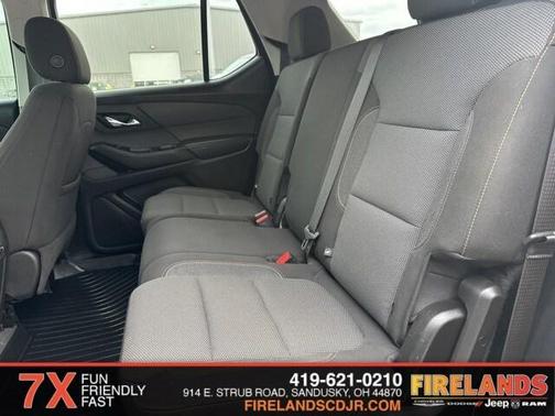 2021 Chevrolet Traverse LT Cloth