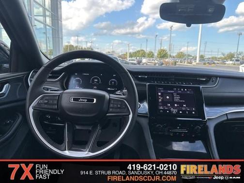 2023 Jeep Grand Cherokee L Laredo