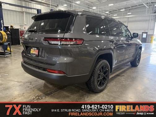 2025 Jeep Grand Cherokee L Laredo