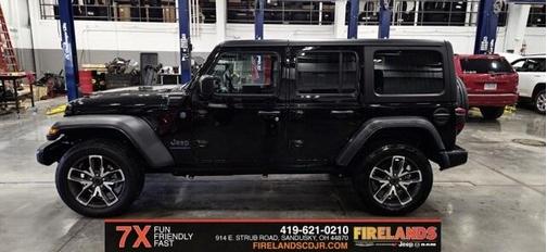 2025 Jeep Wrangler 4xe Sport