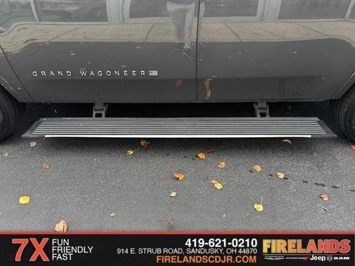 2022 Jeep Grand Wagoneer Series III