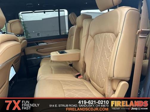 2022 Jeep Grand Wagoneer Series III