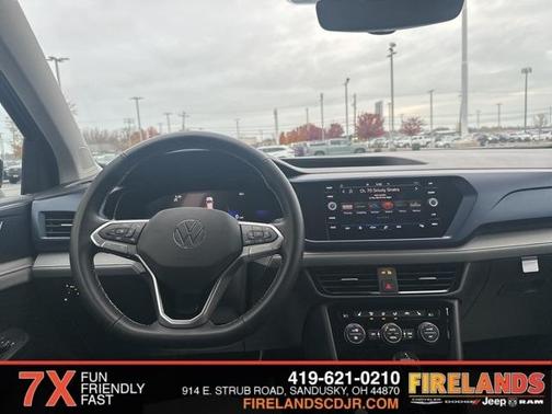 2024 Volkswagen Taos 1.5T SE