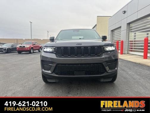 2024 Jeep Grand Cherokee Laredo