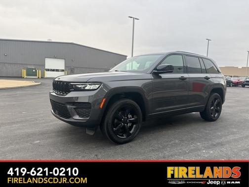 2024 Jeep Grand Cherokee Laredo