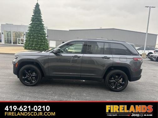 2024 Jeep Grand Cherokee Laredo