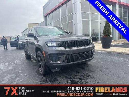 2024 Jeep Grand Cherokee Laredo