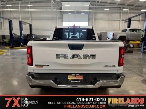 2025 RAM 1500 Big Horn/Lone Star