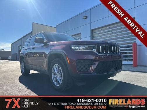 2024 Jeep Grand Cherokee Laredo