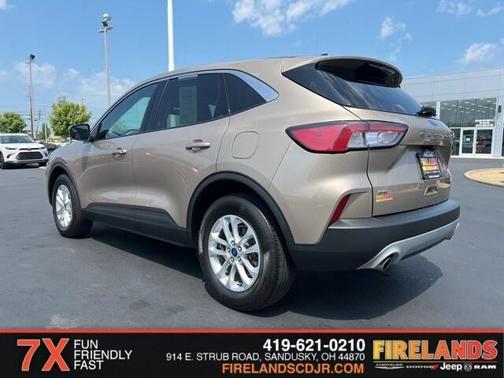 2020 Ford Escape SE