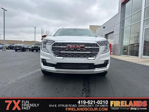 2024 GMC Terrain Denali