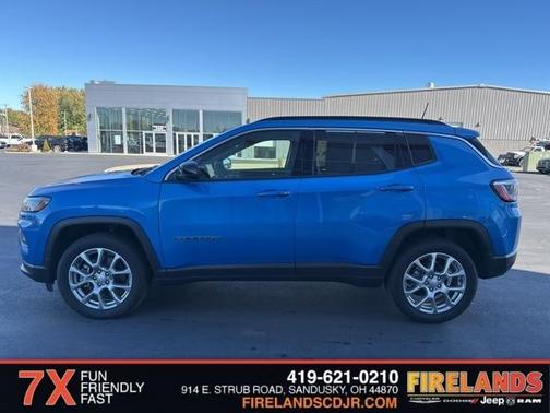 2024 Jeep Compass Latitude Lux