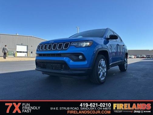 2024 Jeep Compass Latitude Lux
