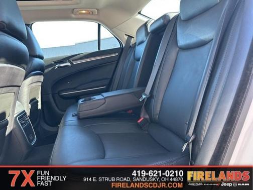 2020 Chrysler 300 Touring