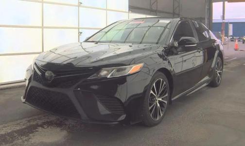 Midnight Black Metallic 2019 Toyota Camry SE