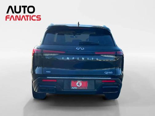 Mineral Black 2023 INFINITI QX60 Luxe