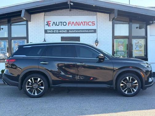 Mineral Black 2023 INFINITI QX60 Luxe