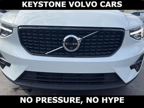 2024 Volvo XC40 Plus