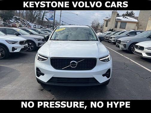 2024 Volvo XC40 Plus