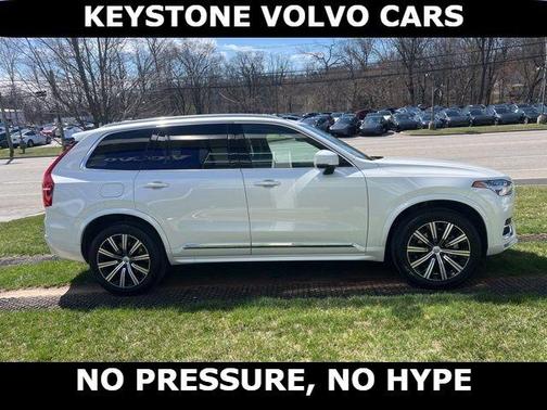 2025 Volvo XC90 B5 Core