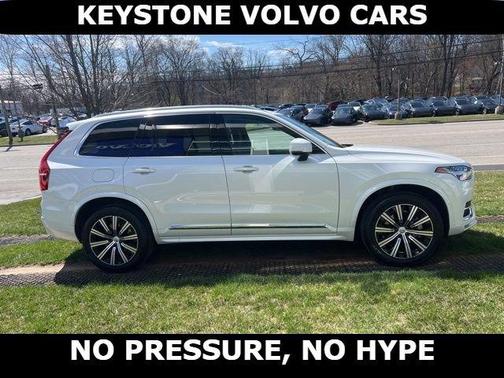 2025 Volvo XC90 B5 Core