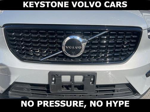 2023 Volvo XC40 Plus