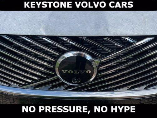 Onyx Black 2026 Volvo XC90 B6 Plus 7-Seater
