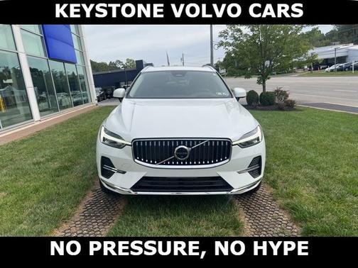 2022 Volvo XC60 Recharge Plug-In Hybrid T8 Inscription Expression Extended Range