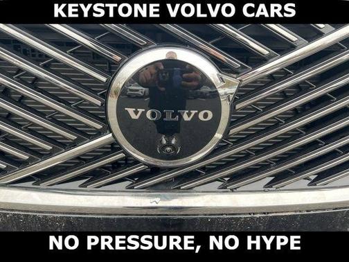 Onyx Black 2026 Volvo XC90 B5 Plus 7-Seater