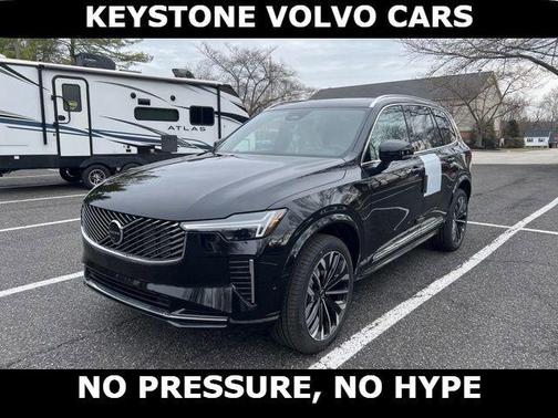 Onyx Black 2026 Volvo XC90 B5 Plus 7-Seater