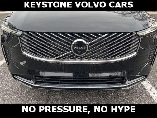 Onyx Black 2026 Volvo XC90 B5 Plus 7-Seater