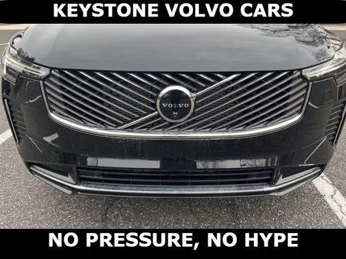 Onyx Black 2026 Volvo XC90 B5 Plus 7-Seater