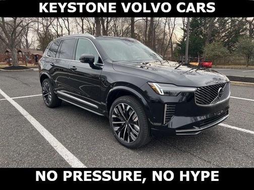 Onyx Black 2026 Volvo XC90 B5 Plus 7-Seater