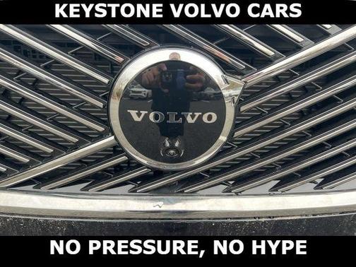 Onyx Black 2026 Volvo XC90 B5 Plus 7-Seater