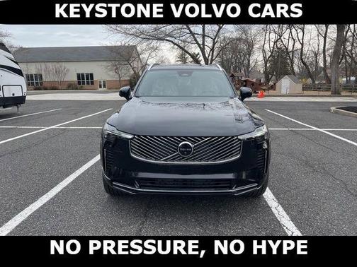 Onyx Black 2026 Volvo XC90 B5 Plus 7-Seater
