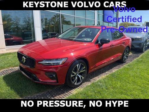 Fusion Red 2023 Volvo S60 B5 Core Dark Theme