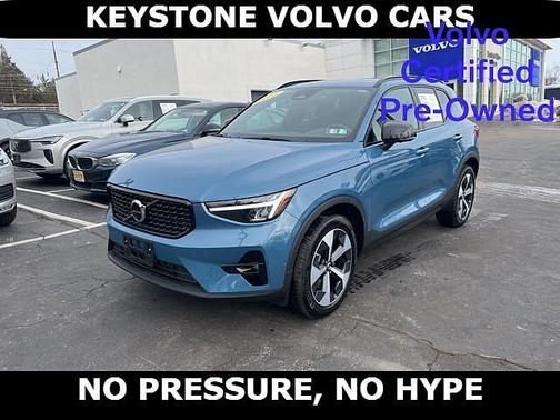 2025 Volvo XC40 Plus