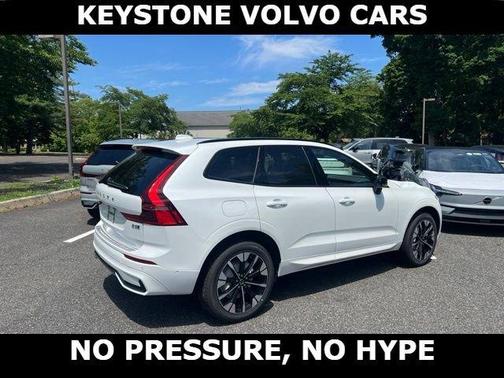 Crystal White 2026 Volvo XC60 B5 Plus