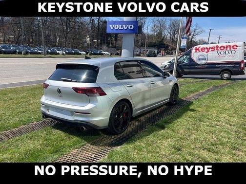 2023 Volkswagen Golf GTI 2.0T SE